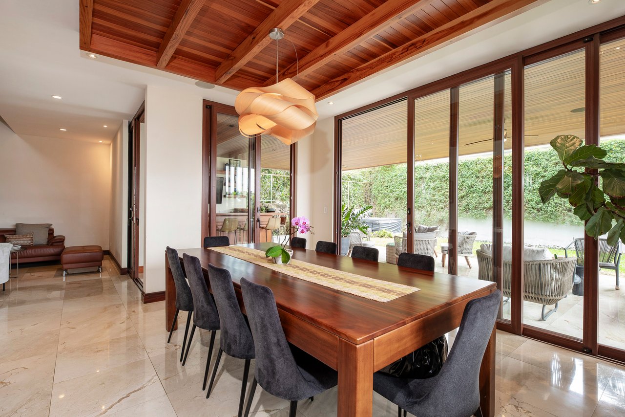 Cerro Real Panoramic Family Home, Escazu, San Jose