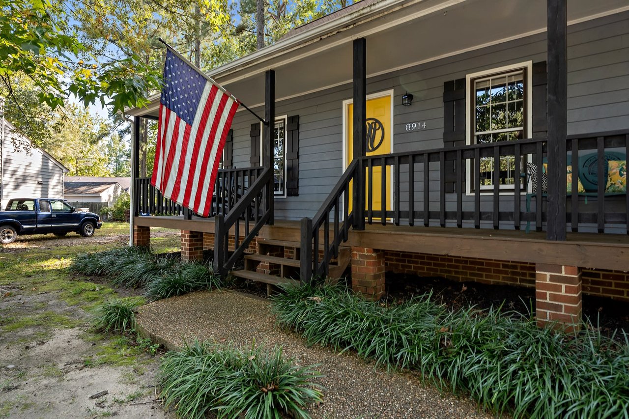 8914 Playground Circle