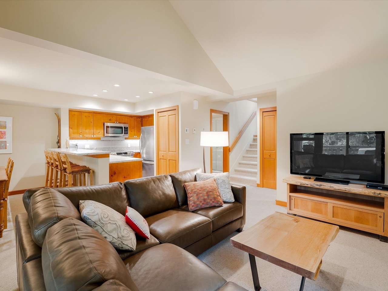 21-4661 Blackcomb Wy