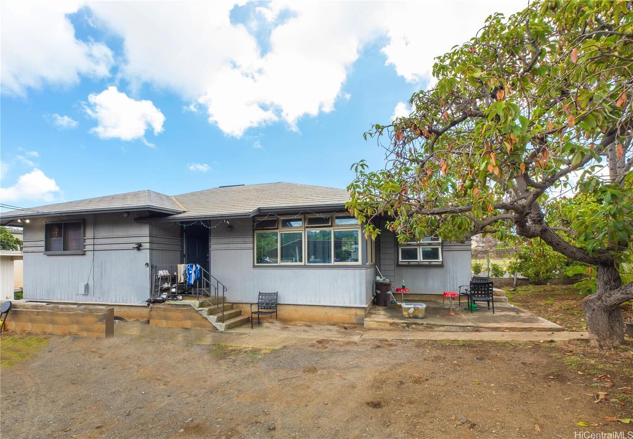 2805 Waialae Ave