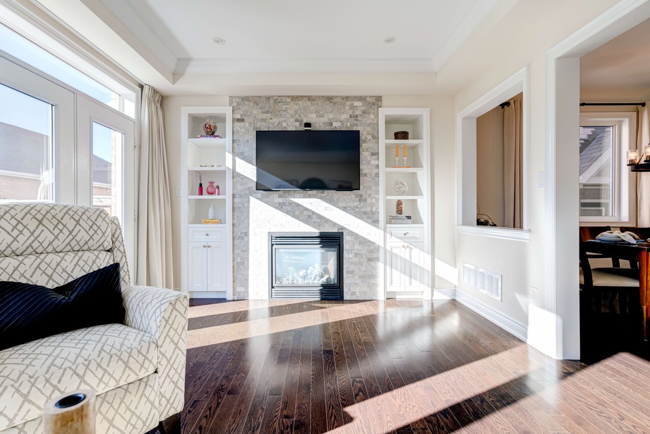 64 Bittersweet St