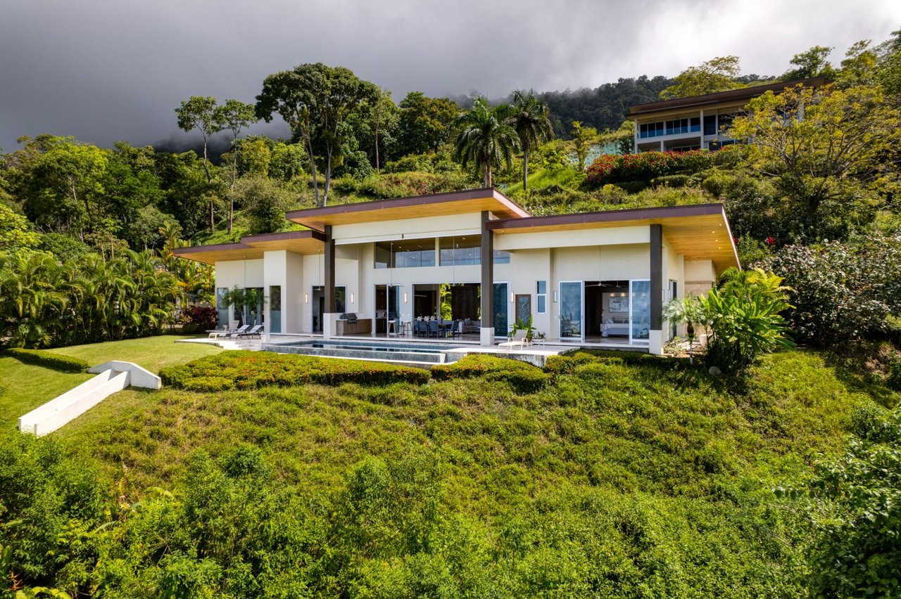 Gated Contemporary Sunset Estate, Dominical, Puntarenas