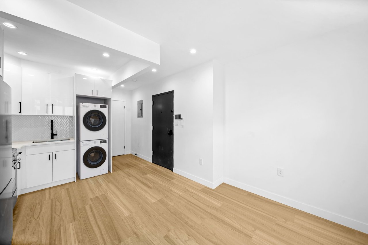 378 Kosciuszko St, Unit 1