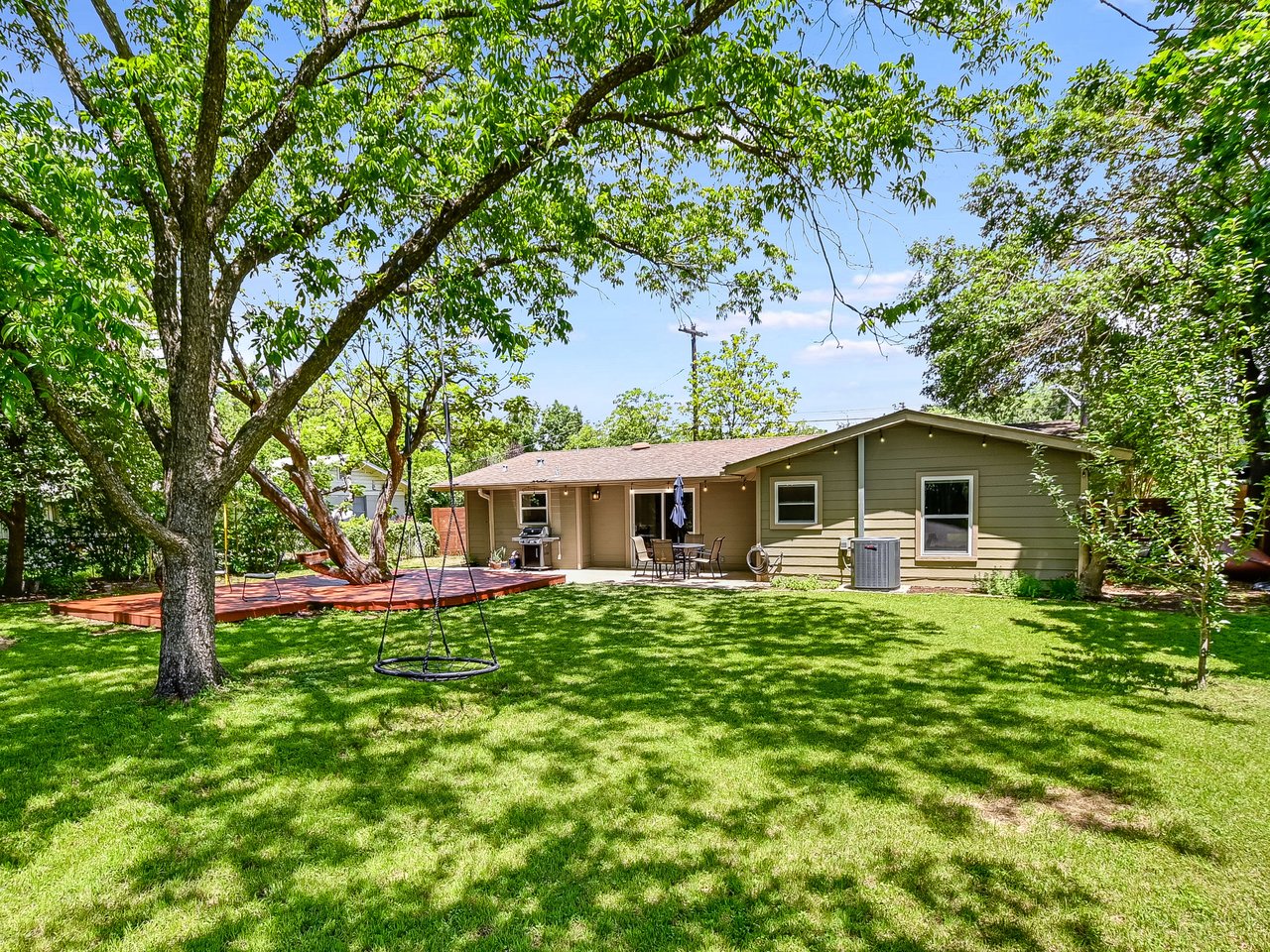 2309 Fair Oaks