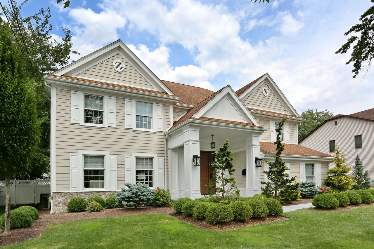 19 Highland Ave