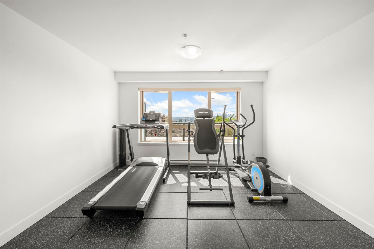 201-5688 Hastings Street, Burnaby