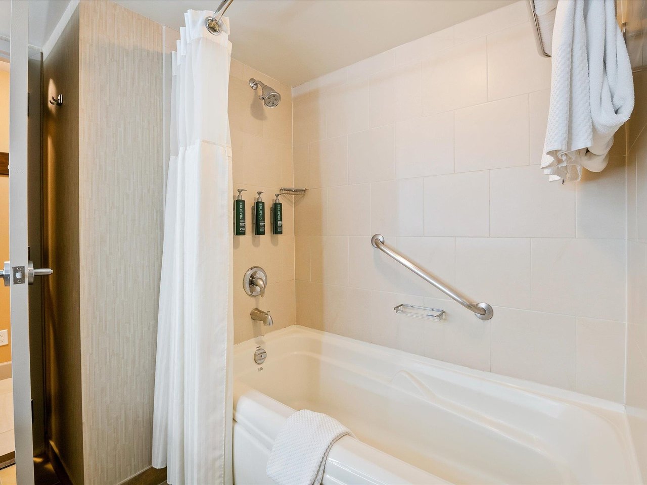 161-4050 Whistler Wy