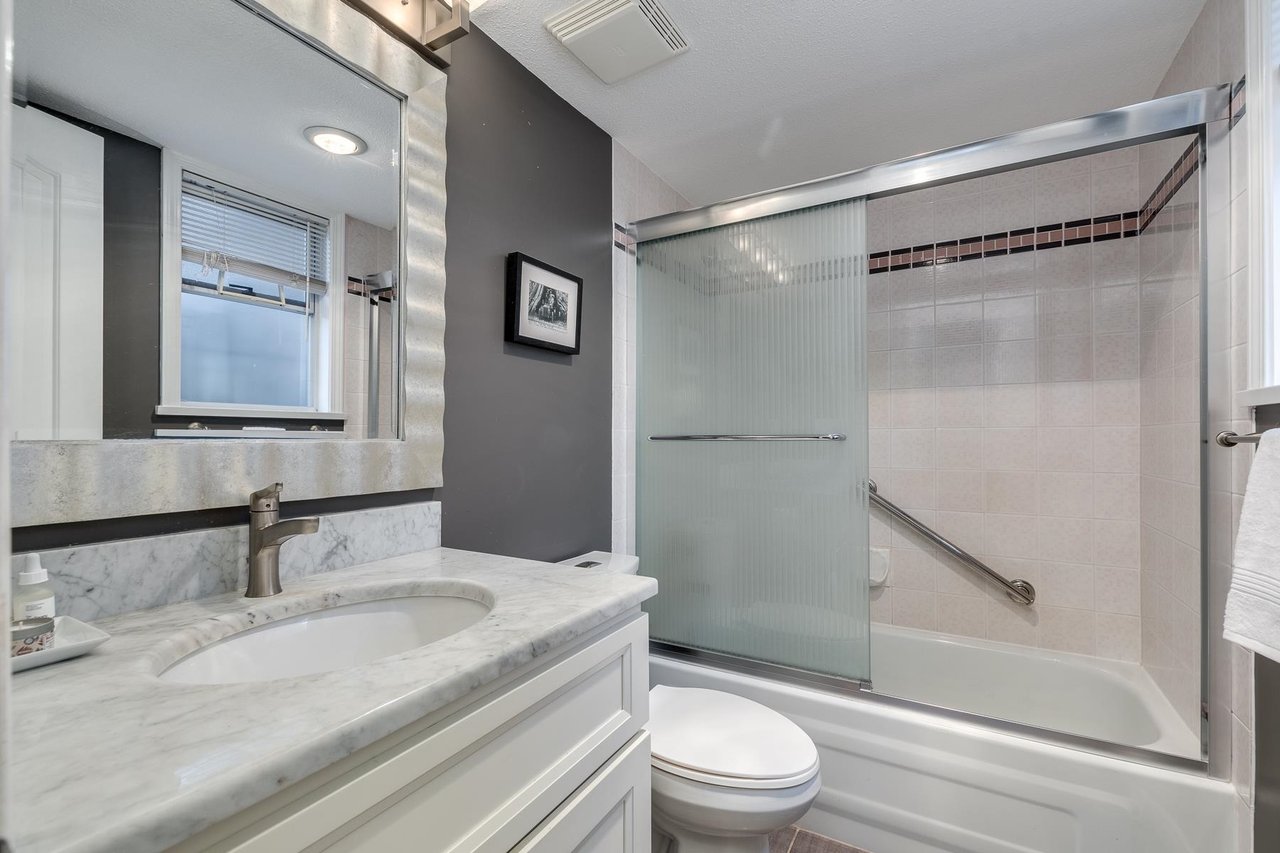404-3668 Rae Ave