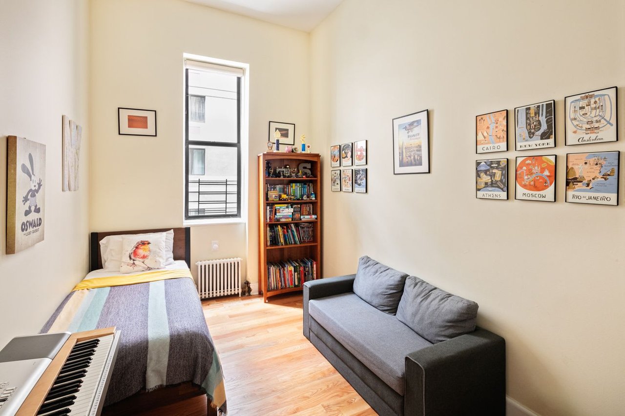 244 Riverside Dr #1D