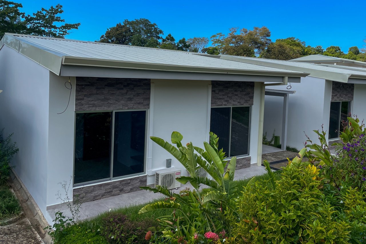 Low-Maintenance 3-Bedroom Villa With Pool & Peaceful Terraza In Villas Vista De La Montaña In Ojochal Costa Rica