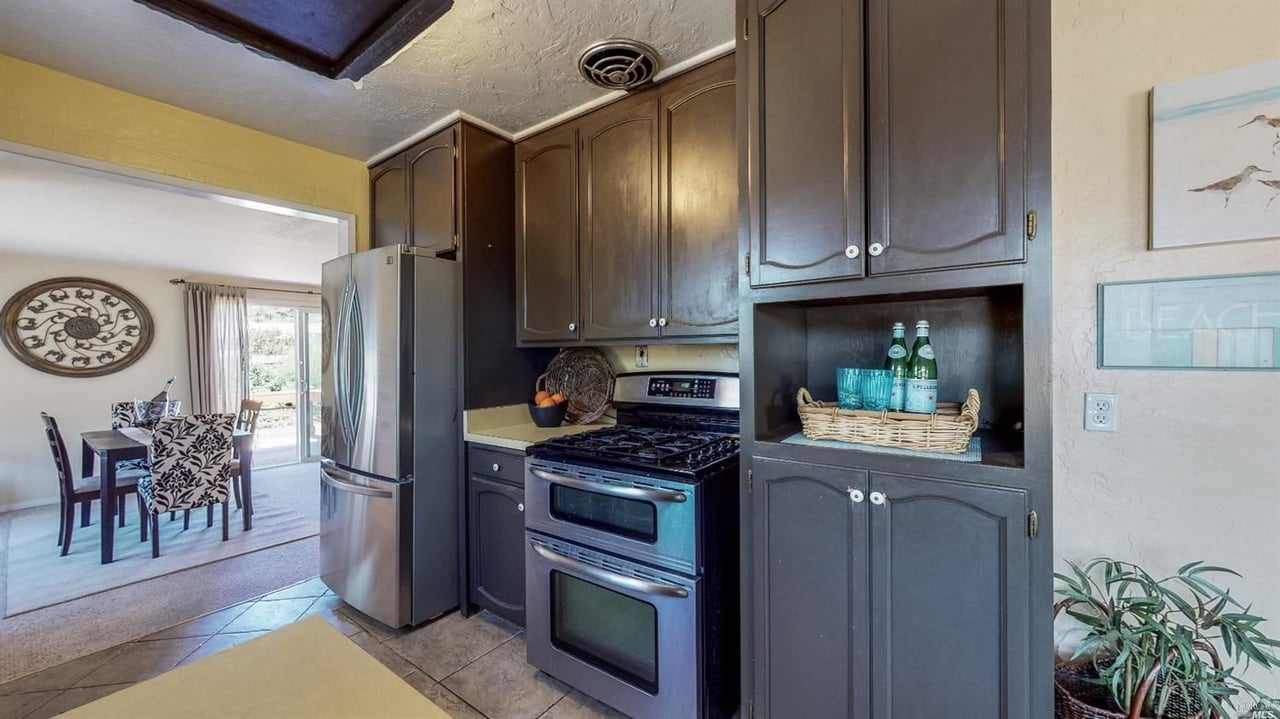 5 San Carlos Dr