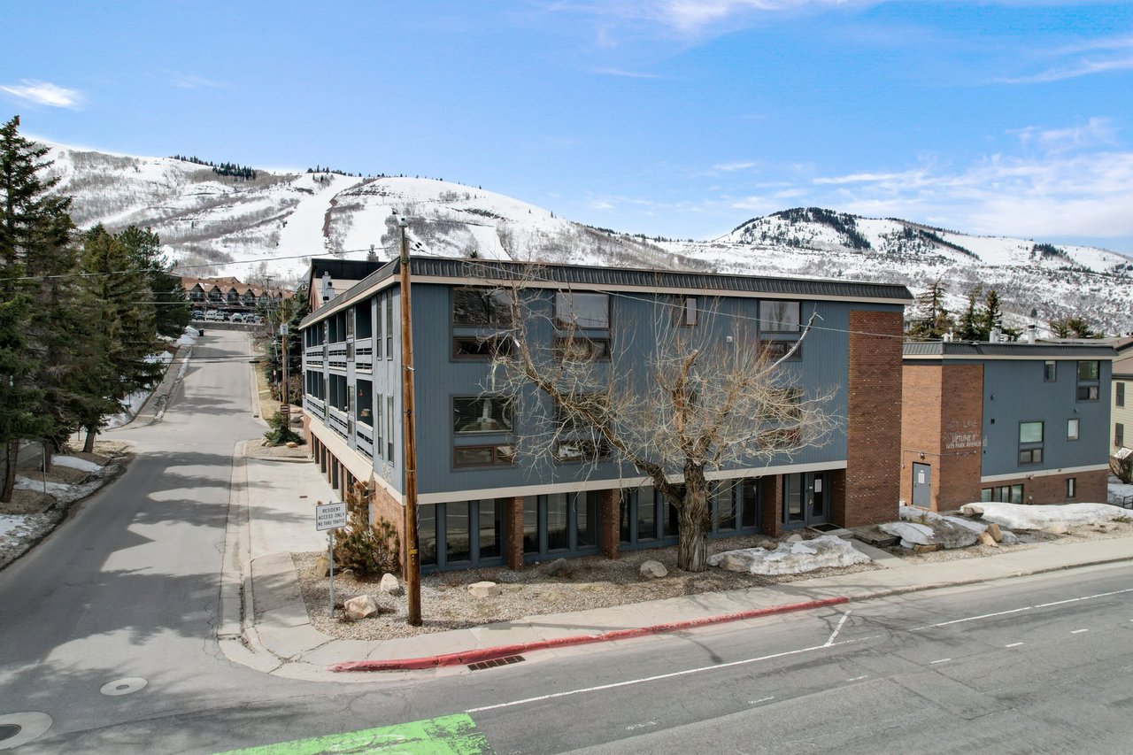 1403 Park Avenue #303