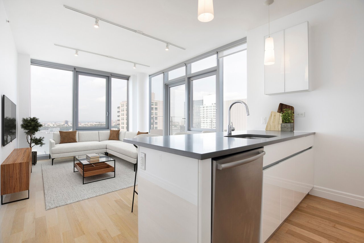 550 West 54th Street, Apt PHI