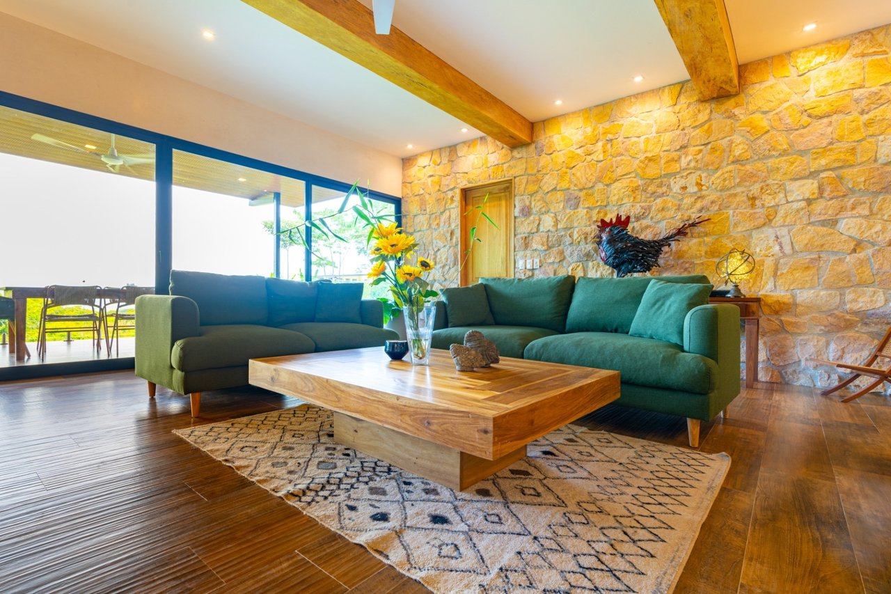 Oceanview Contemporary Luxury Estate, Ojochal, Puntarenas