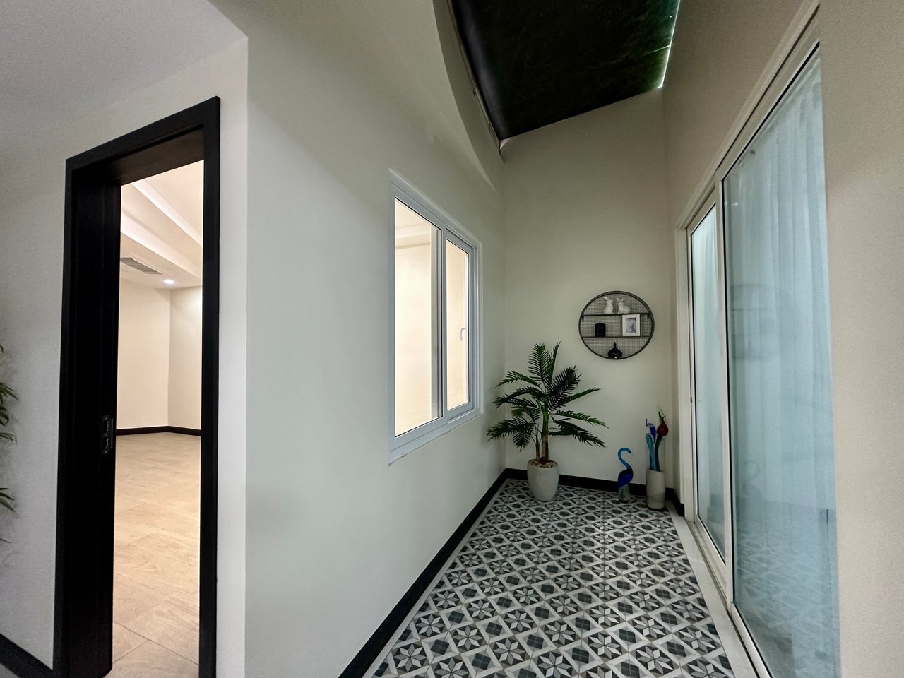 Remodeled Garden Level Residence, Escazu, San Jose