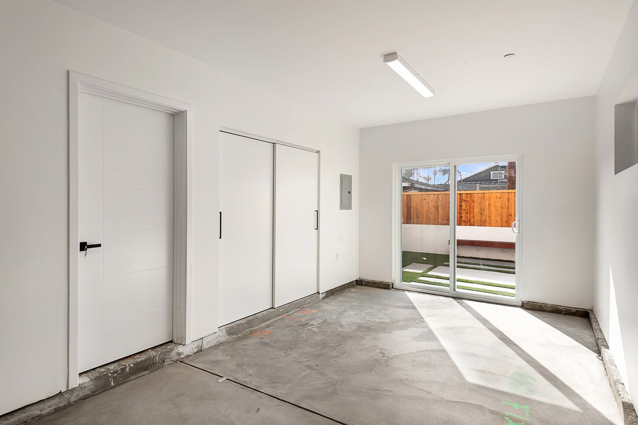 5464 Geer St.