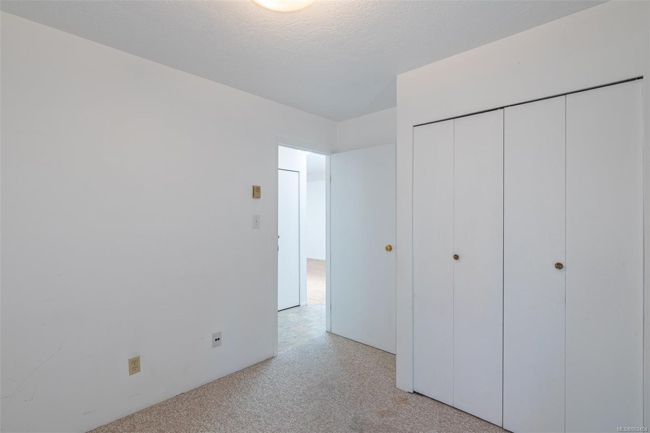 18-4140 Interurban Rd
