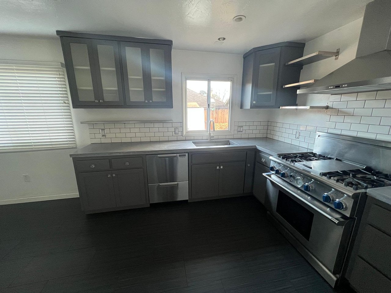 406 English Ave