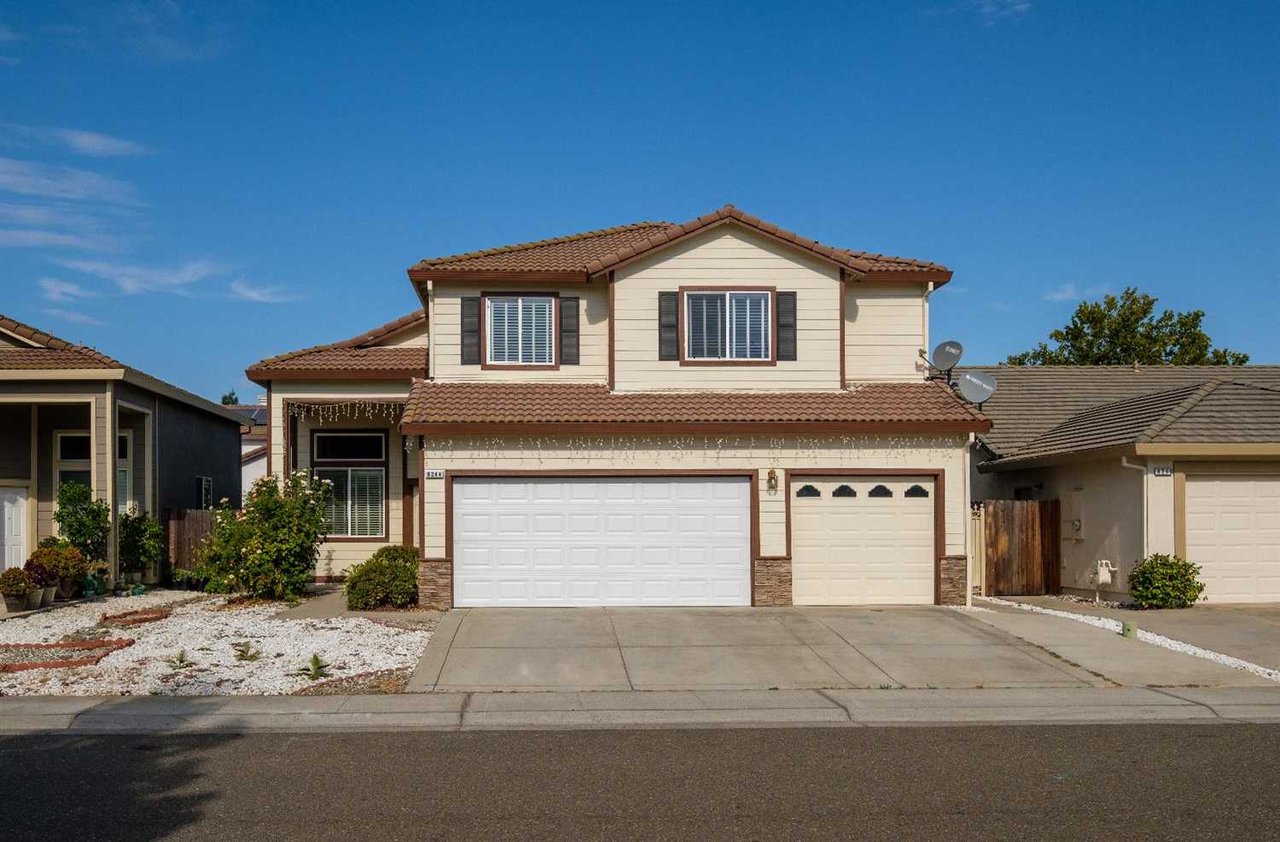 8244 Stone Cliff Way