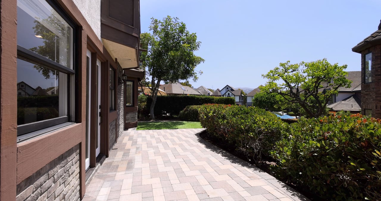 7369 Alicante Rd | Carlsbad