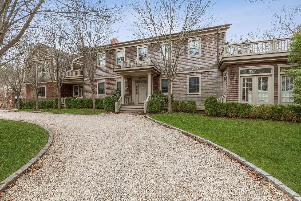 89 Whooping Hollow Rd