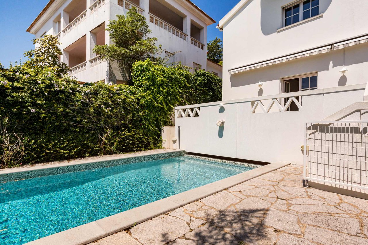 Outdoor Pool - Estoril Villa with Sea Views