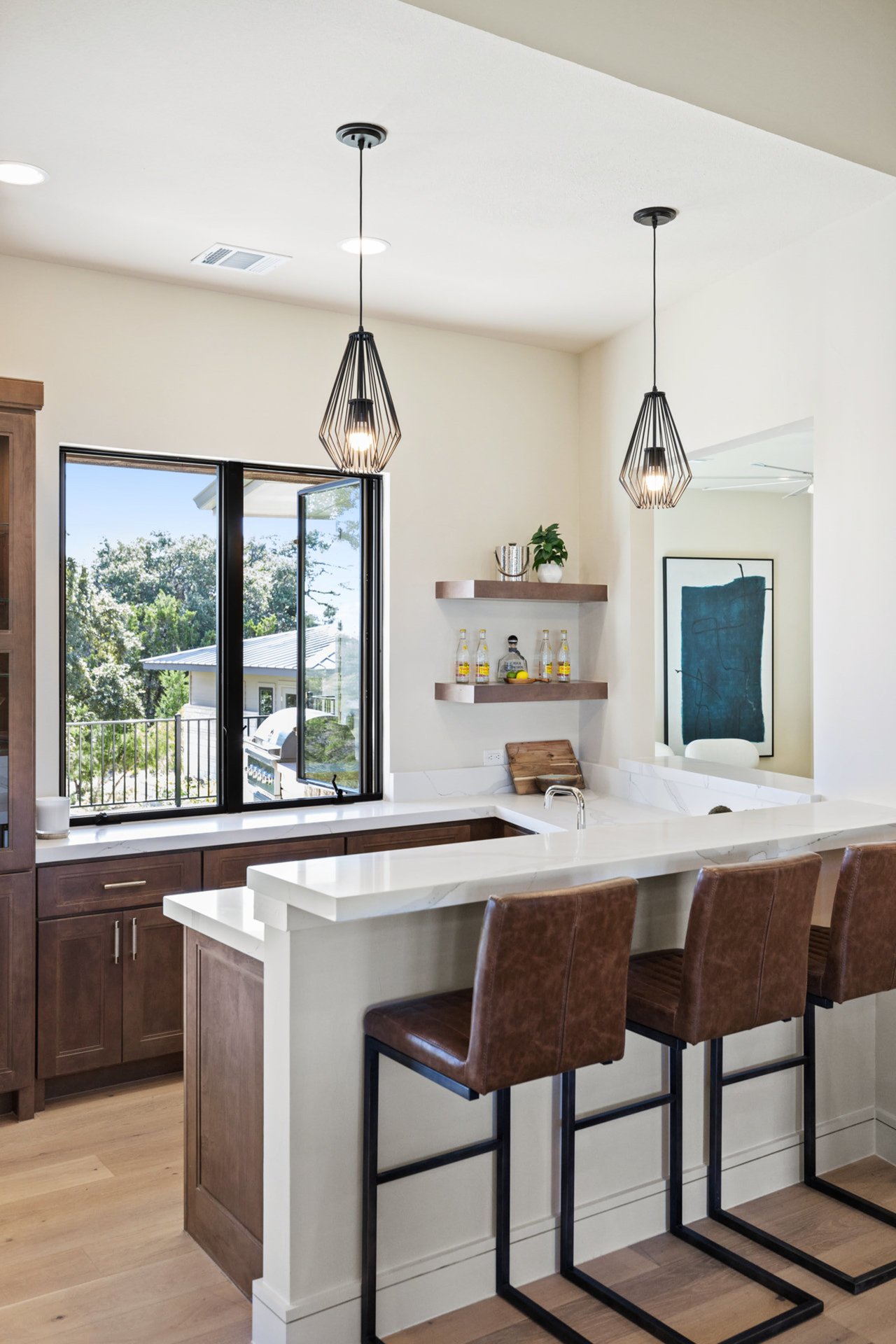 Bee Caves Single Story with Air Conditioned 2nd 2-Car Garage/ADU