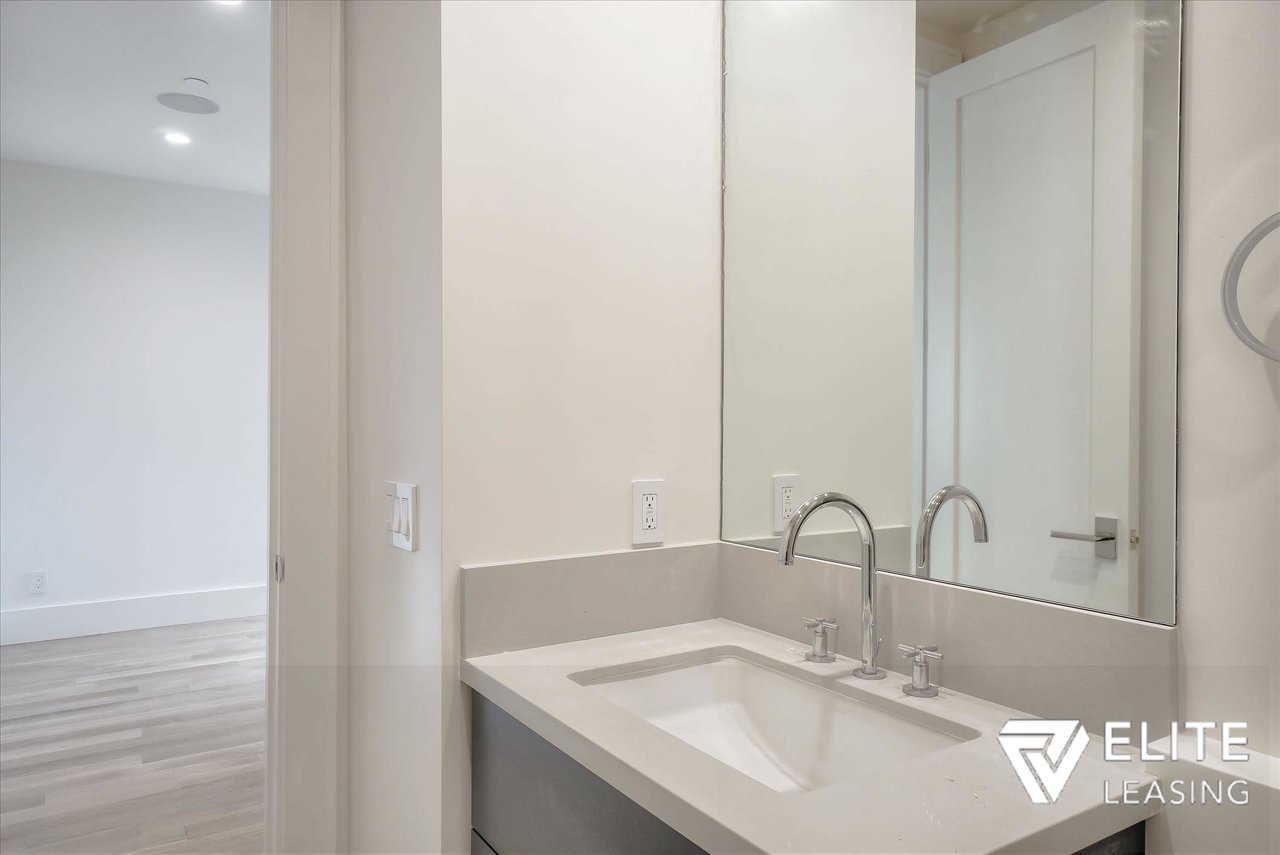 1010 Stanyan St., #2