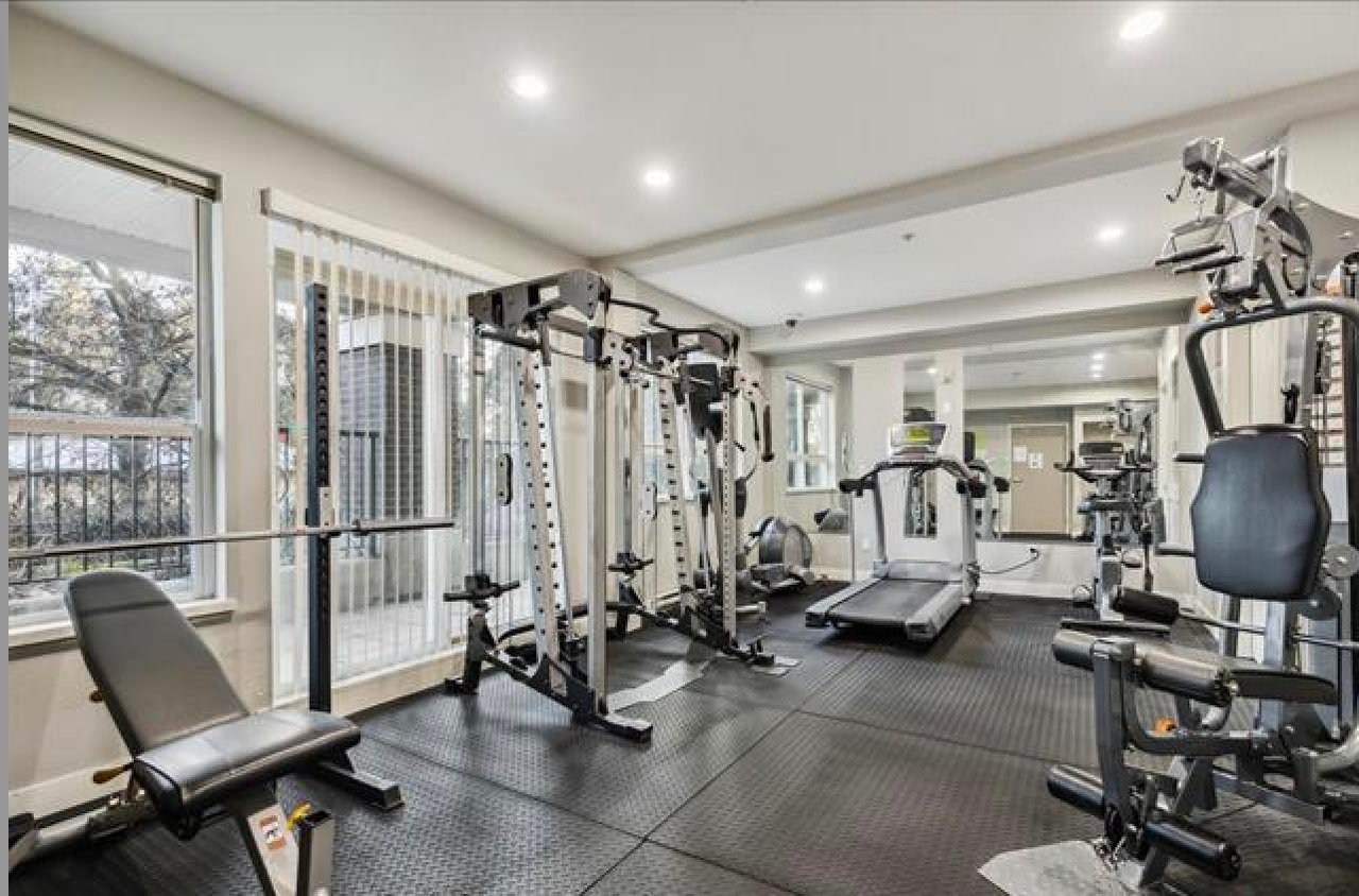 203-9655 King George Blvd