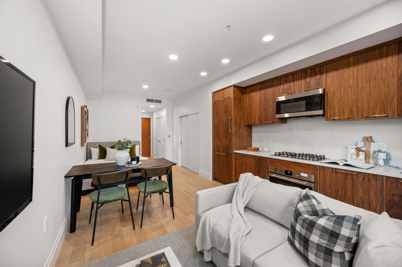 111-2550 Garden Dr