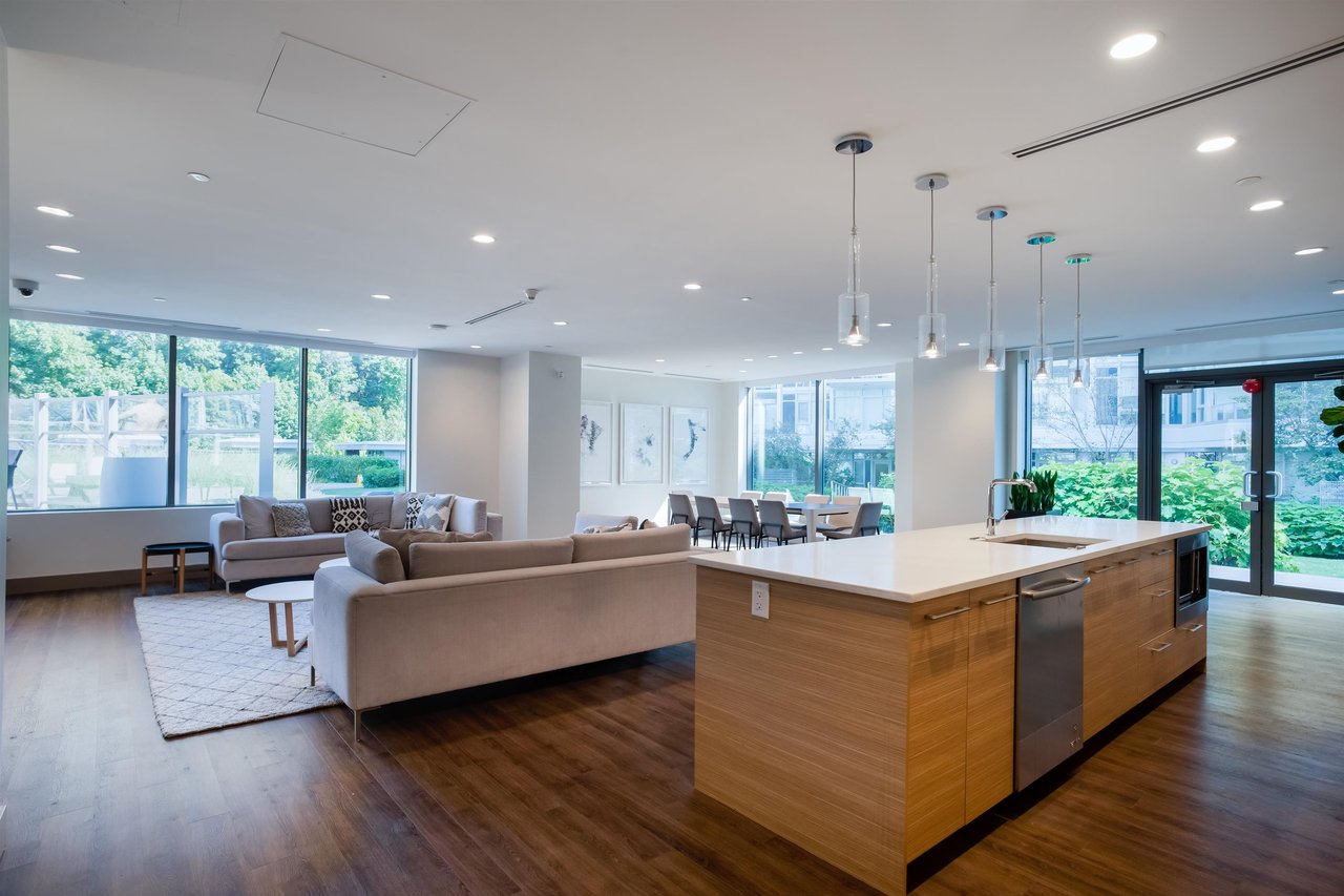 413-3451 Sawmill Cres