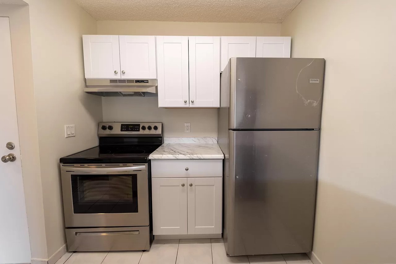 3312 Northside Dr #209