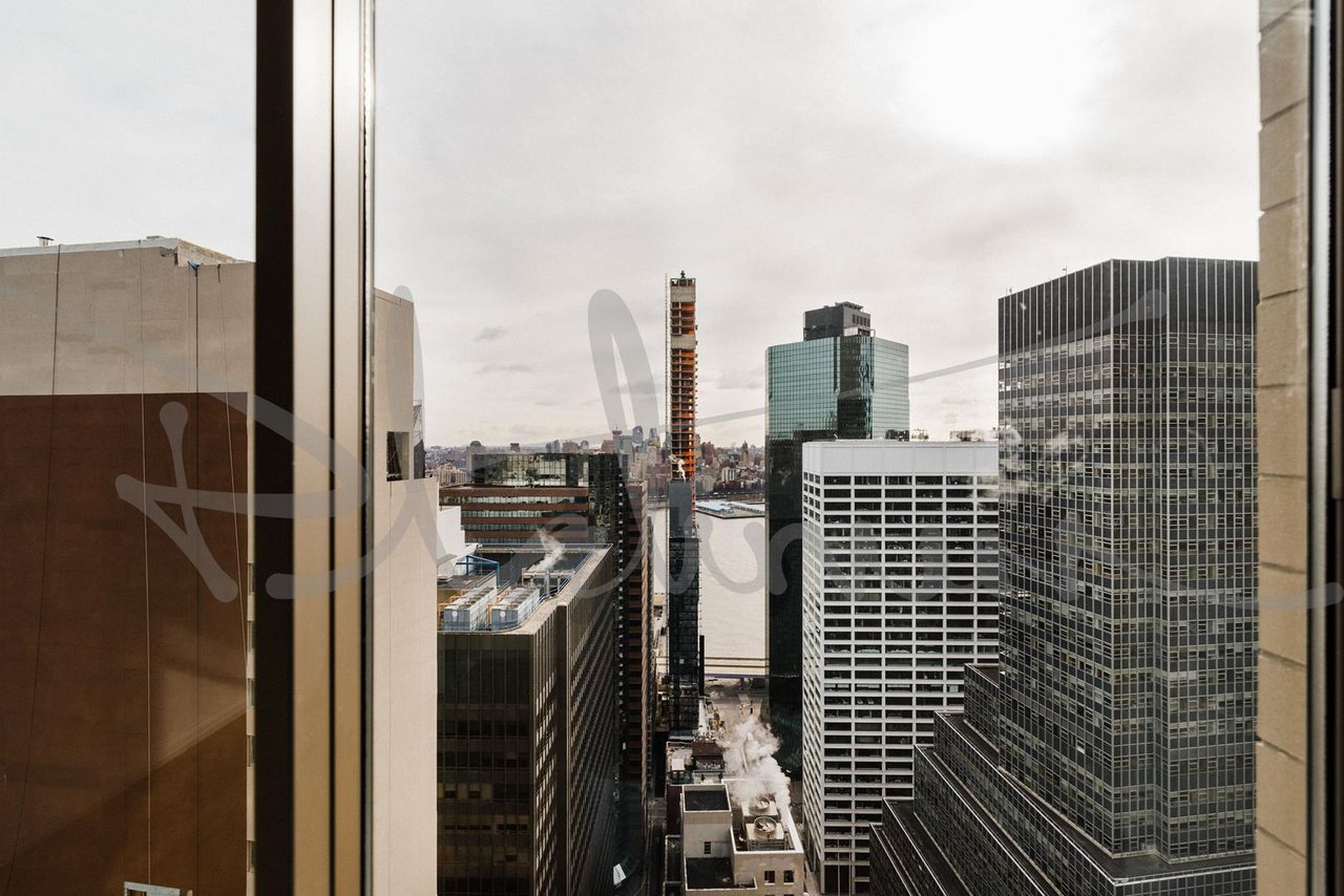 2 Gold Street, Apt 4411