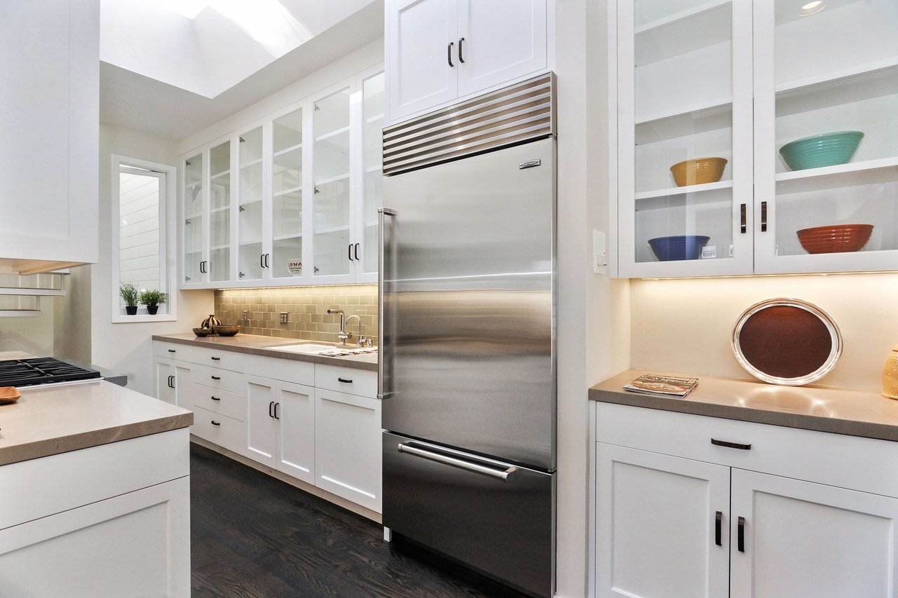 Exceptional Pacific Heights Condominium