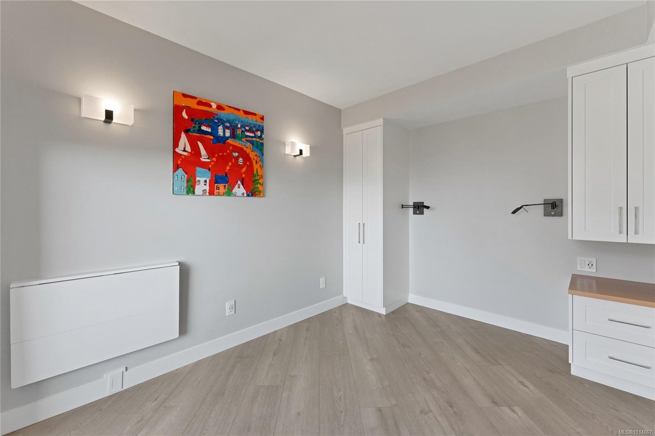 804-930 Yates St, Victoria