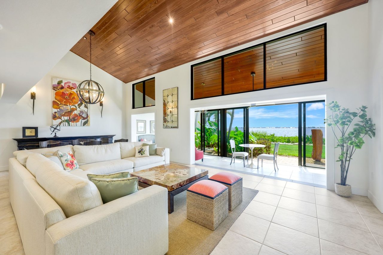 5018 Harbortown Lane