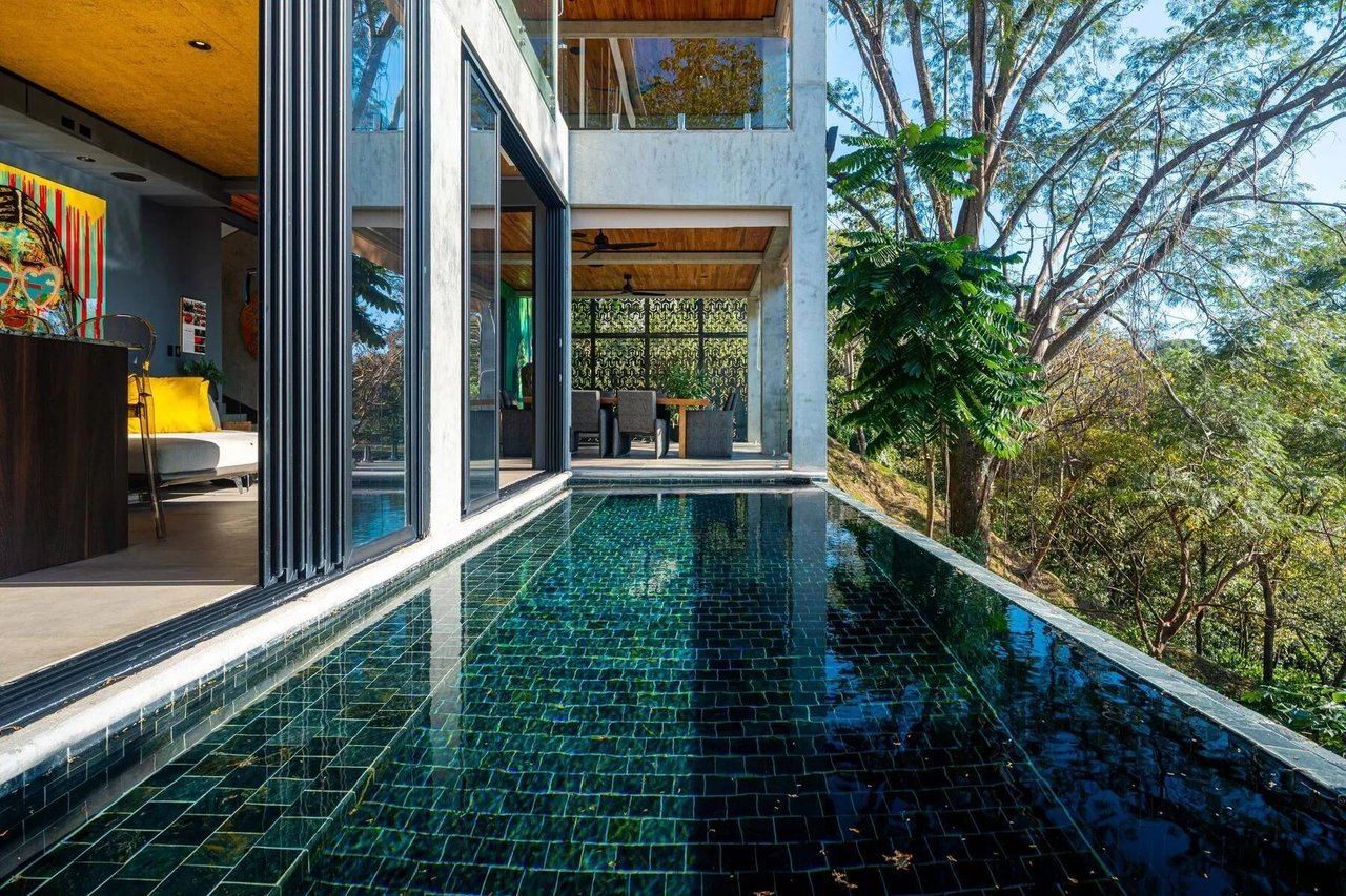 Rooftop Pool Modern Luxury Estate, Manuel Antonio, Puntarenas