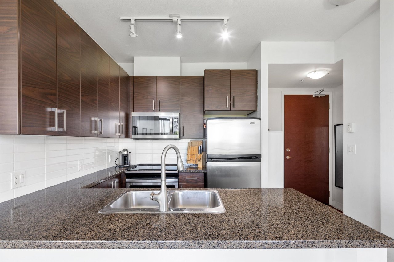 604-2355 Madison Ave