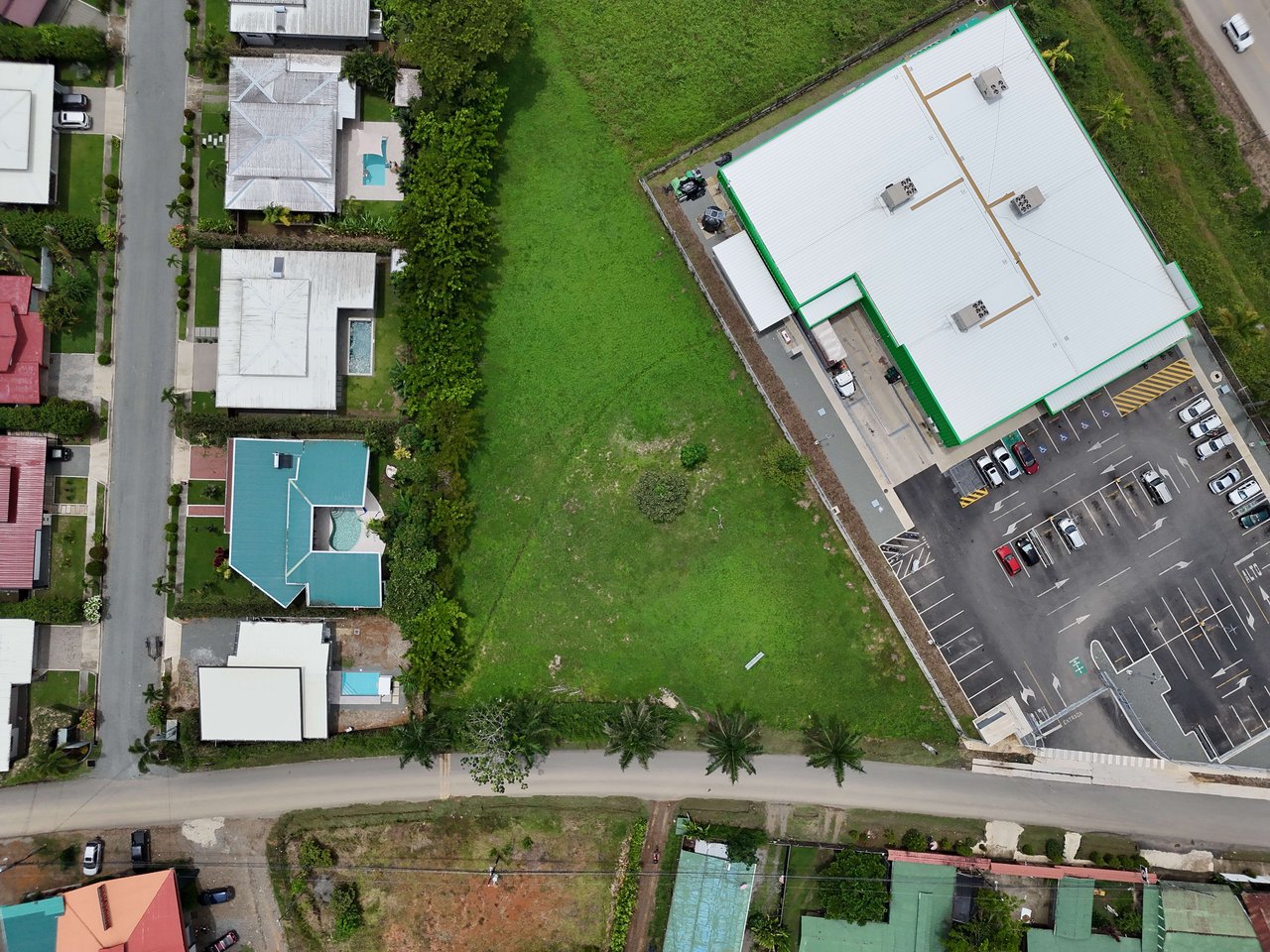 Remarkable Commercial Property in Uvita