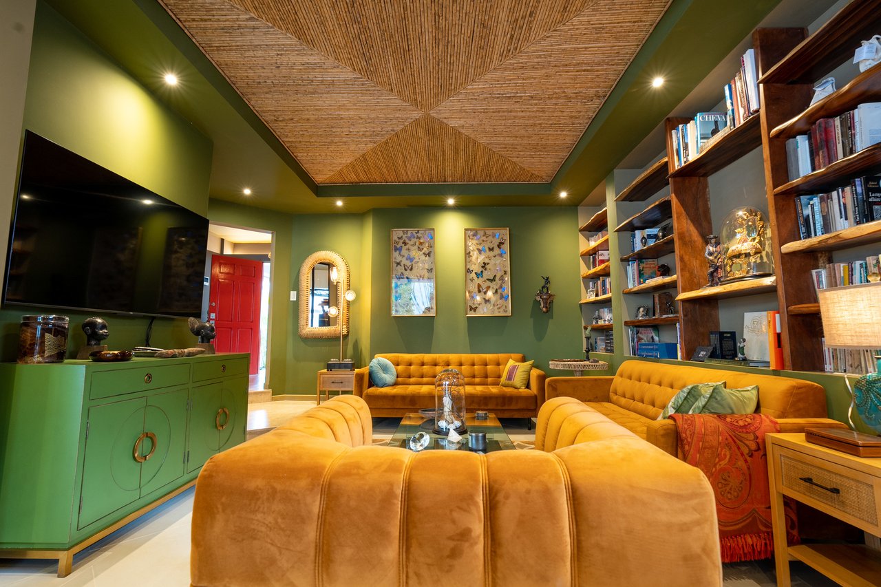 Designer Estate With Sauna, Escazu, San Jose