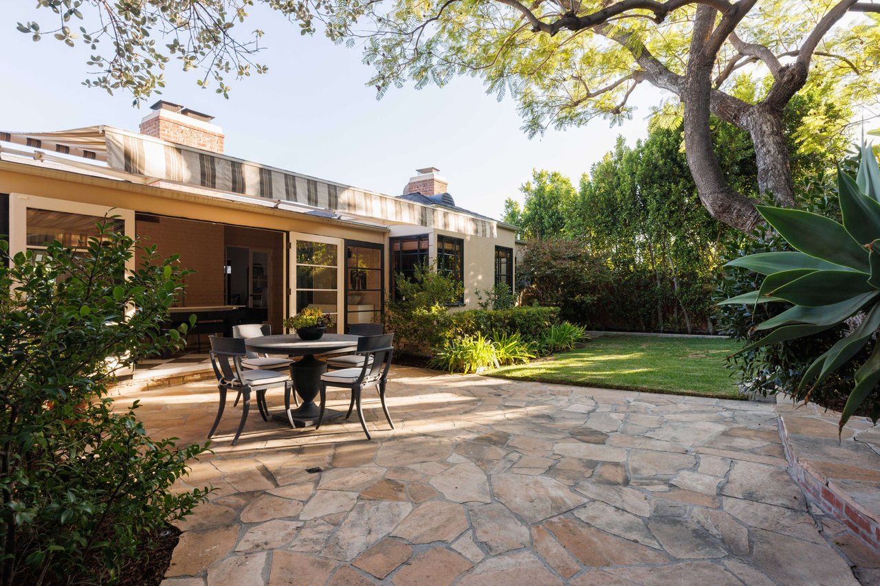 A Sophisticated c. 1938 Traditional in Los Feliz 