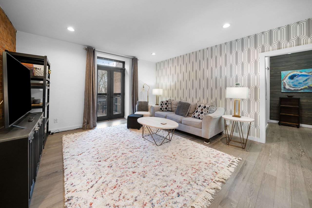 412 Liberty Hill #1B