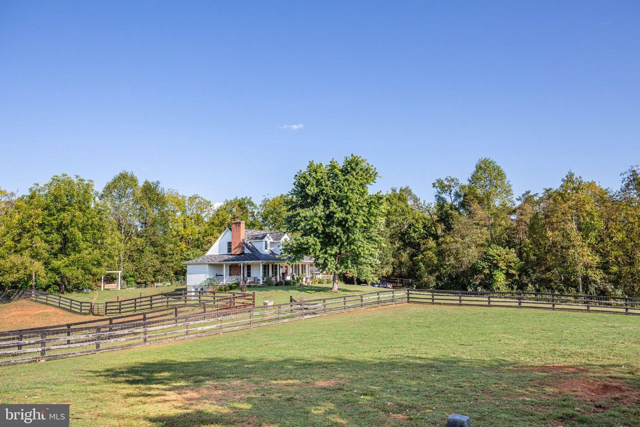 10623 Gravel Rd