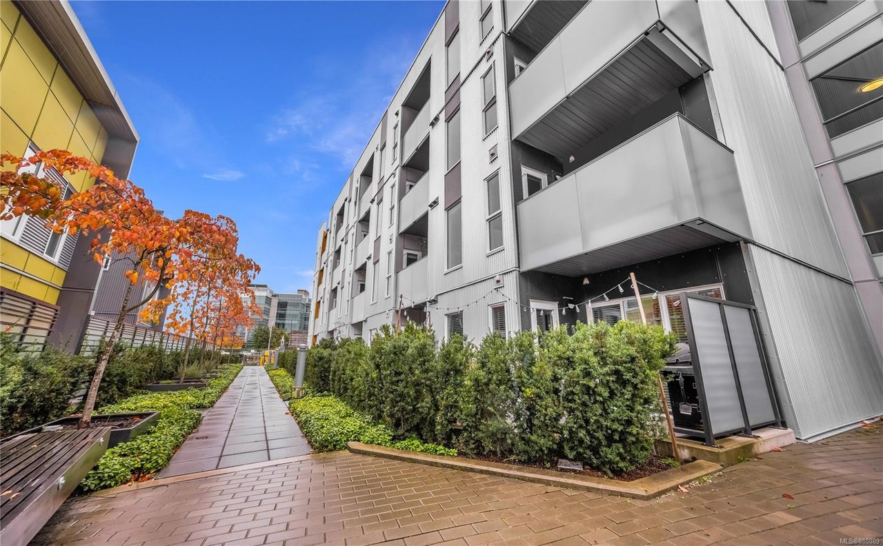 210-767 Tyee Rd