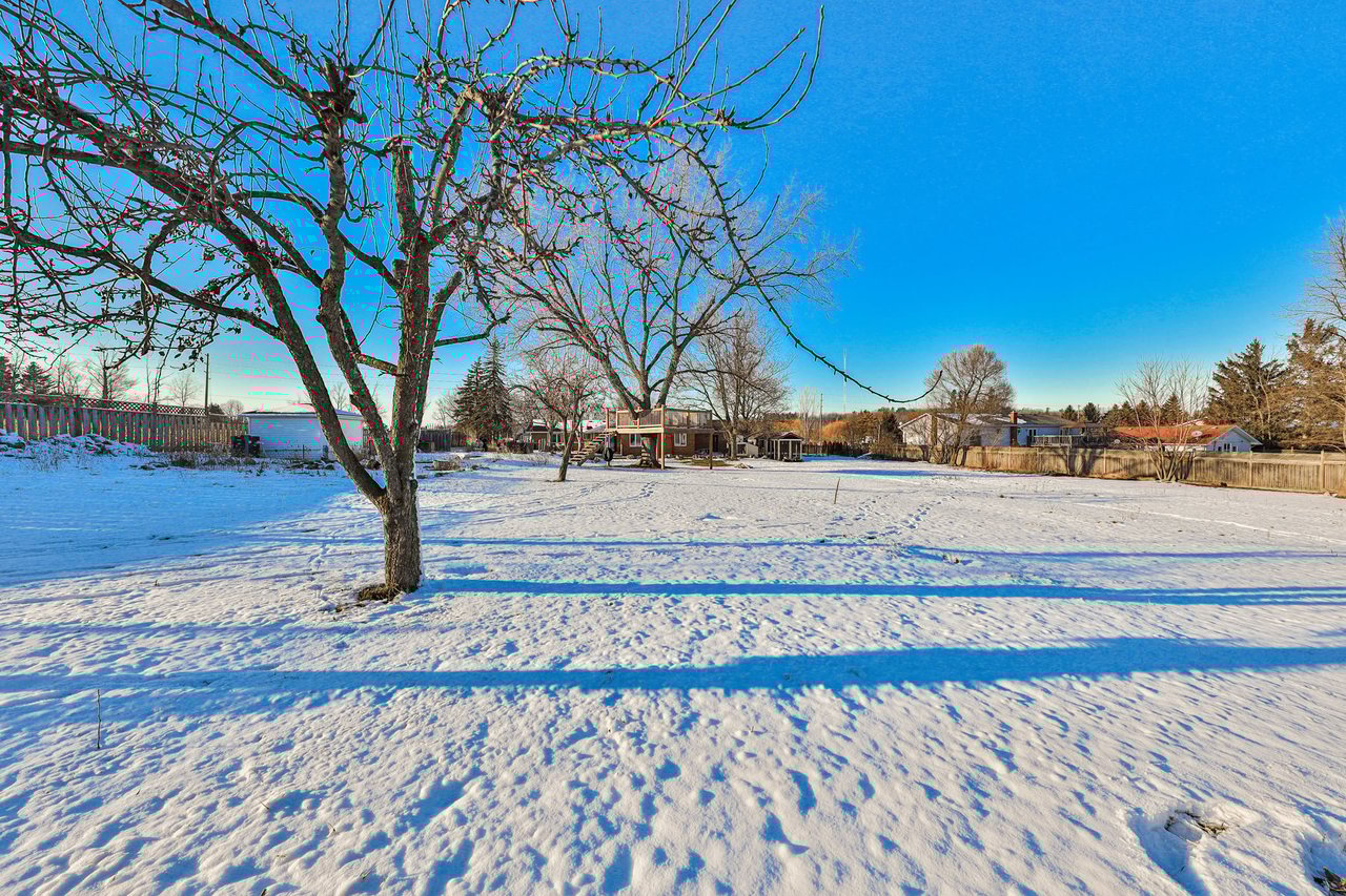 11820 Side Road 5