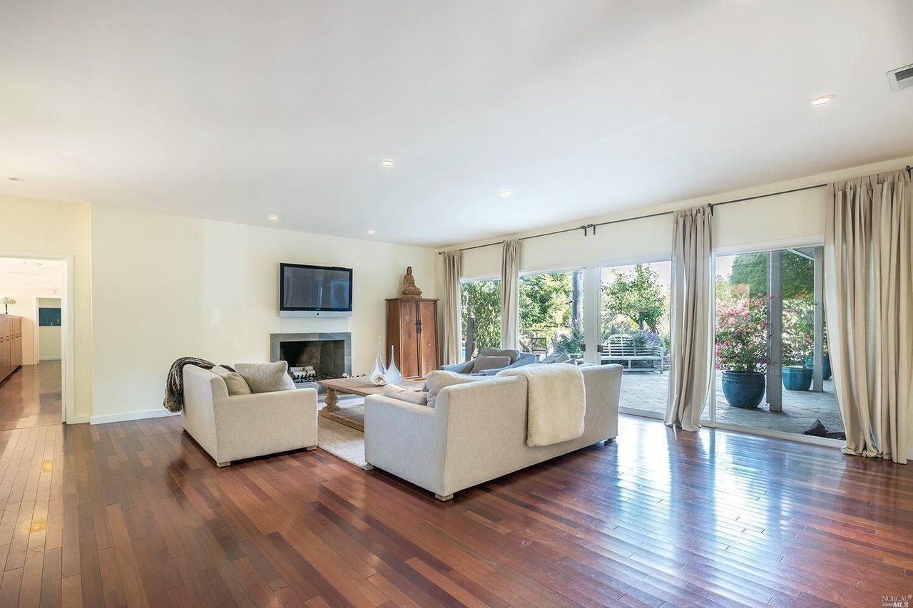 227 Evergreen Drive