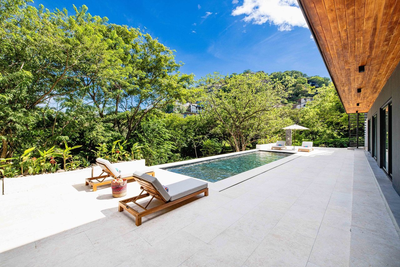 Contemporary Pool Residence, Tamarindo, Guanacaste