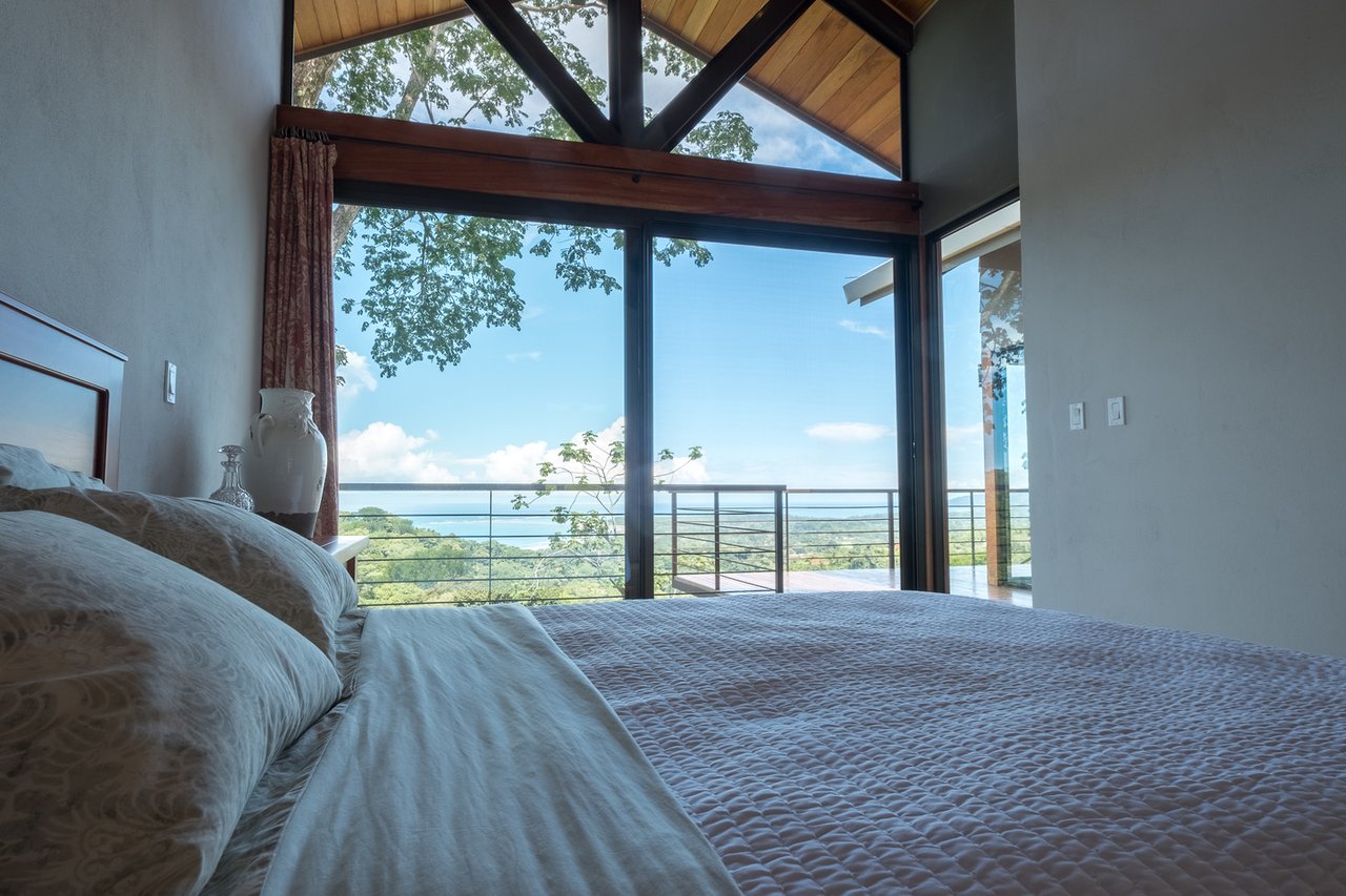 Luxury Infinity Pool Property, Uvita, Puntarenas