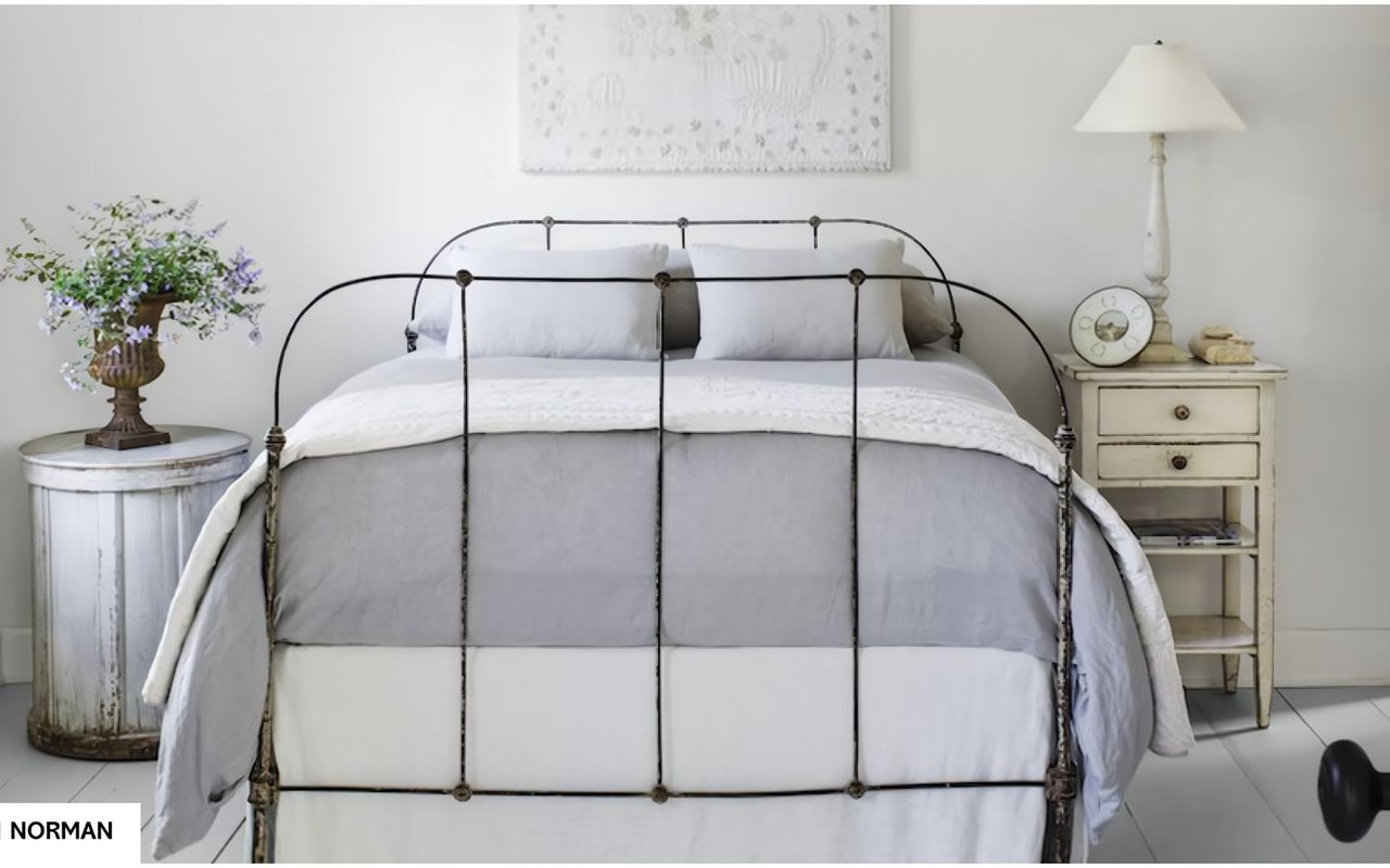 Calming Paint Colors for Your Bedroom