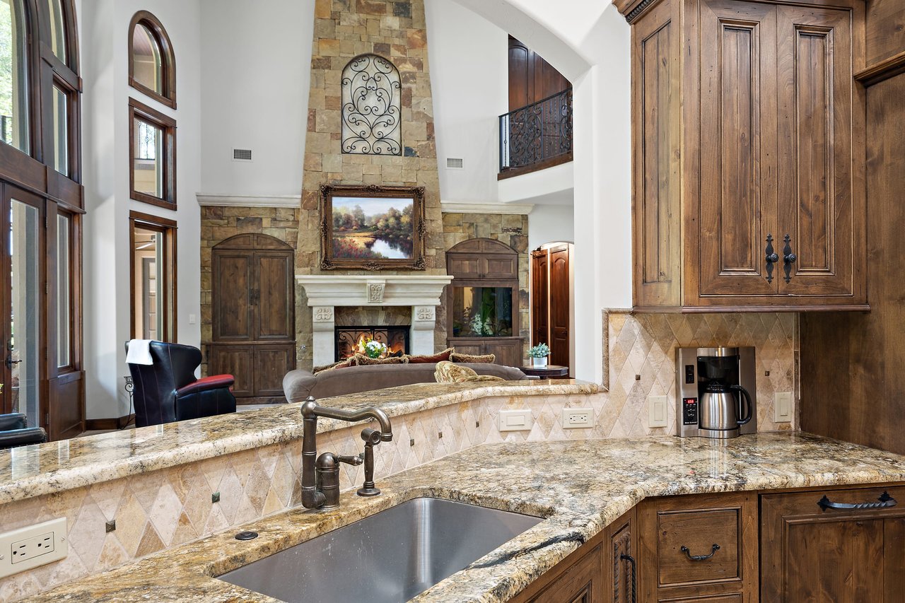16715 Destiny Cove